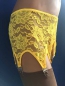 Preview: Sexy gelber Blumendesign Strapshalter mit 8 Haltern