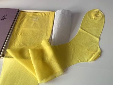 Alberts Duchess Yellow Textured US Stockings Sz 9,5 S