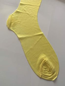 Alberts Duchess Yellow Textured US Stockings Sz 9,5 S