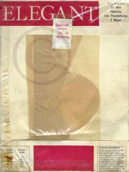 Elegant old German Seamfree Stockings Sz 9 M