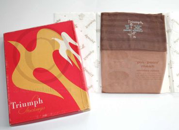 Triumph alte US Nylonstrümpfe Gr. 9,5 M