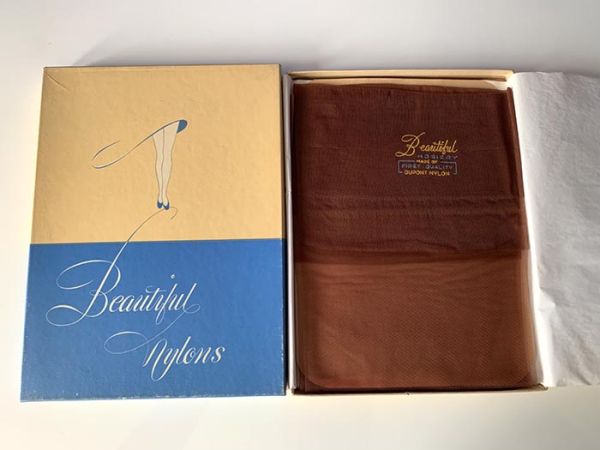 Beautiful Nylons alte RHT Nylonstrümpfe Gr. 10