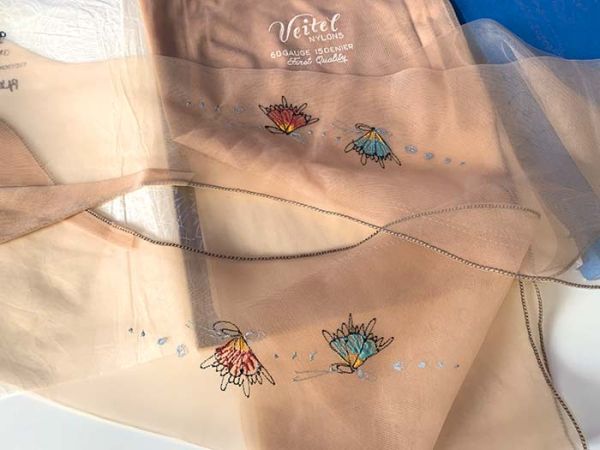 Veitel handbemalte Schmetterlinge Vintage Nylonstrümpfe US 10,5 M