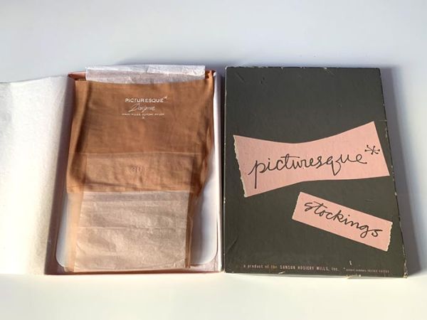 Picturesque Vintage Nahtnylonstrümpfe Augenfänger Design Ferse US 9