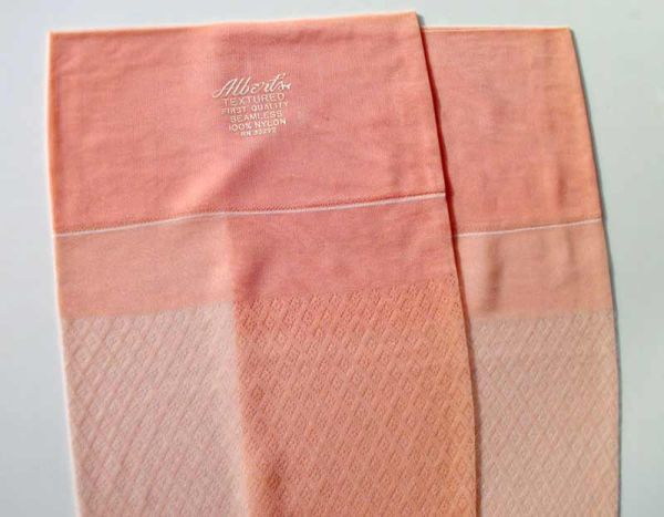 Alberts Muster US Nylon Strümpfe US 10,5 Pink