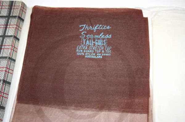 Thrifties Vintage Nylonstrümpfe Nylons 104 cm US 13 Extra Lang