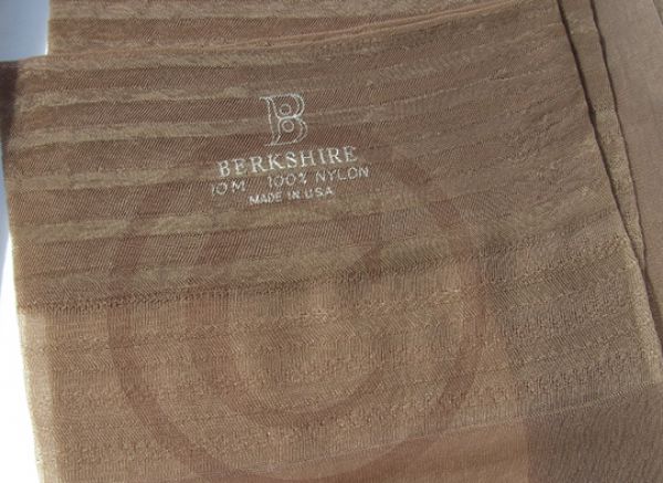 Berkshire Old US Nylon Stockings Sz 10 M