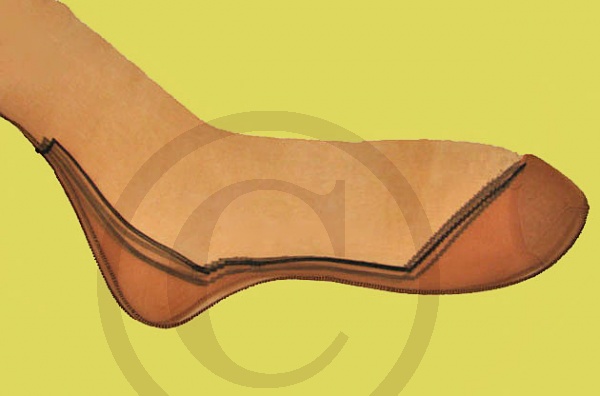Rivoli Seamed US Nylons Fancy Heel Sz 10,5