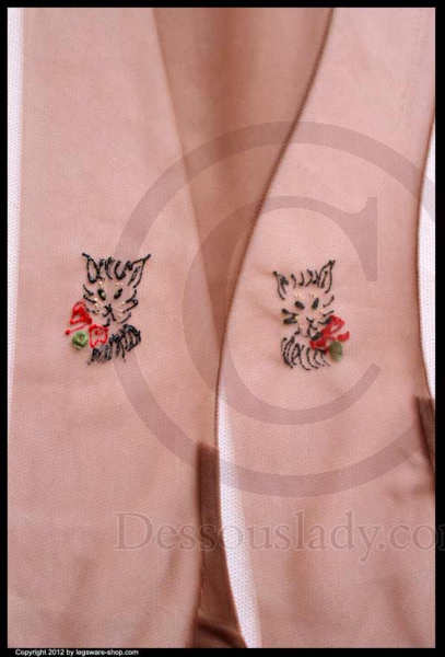 Nahtnylonstruempfe Vintage handbemalt Katzenmotiv