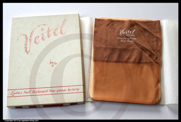 Nahtnylons Vintage Veitel handbemalt Blumenbukett 10