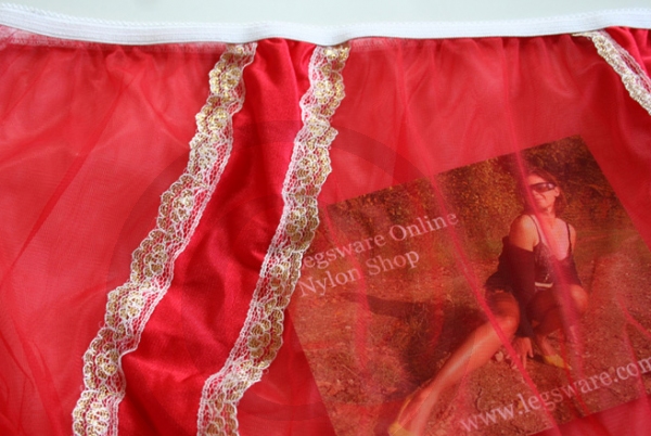 Rotes Sexy Retro Style Nylon Höschen XL