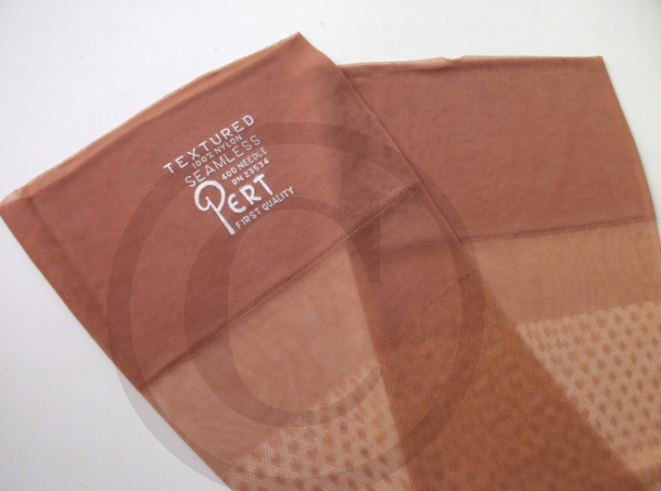 Pert Old Textured US Nylon Stockings Sz 9